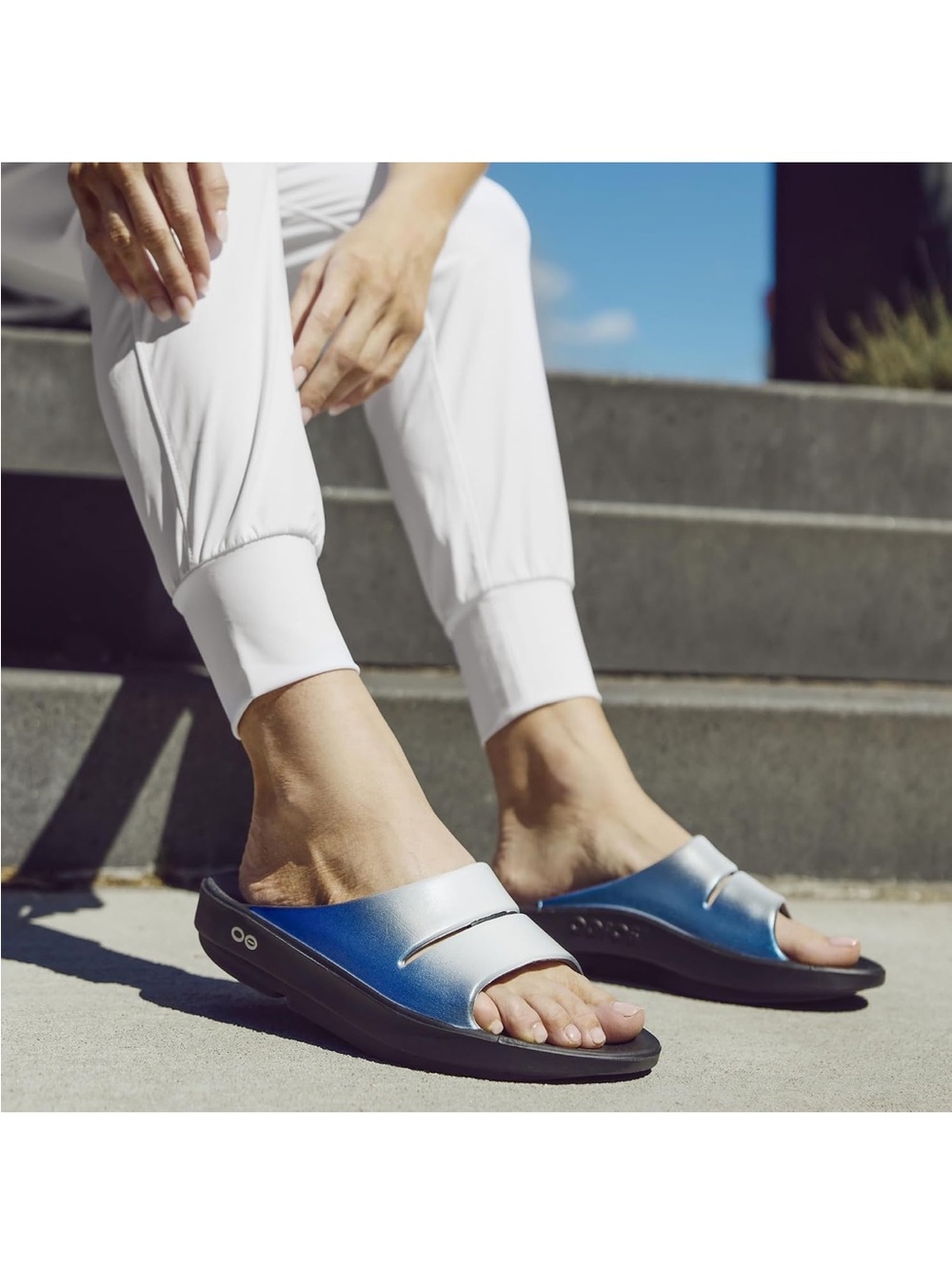 OOFOS Ooahh Metallic Blue Slide Sandal for Women size 9 almost new! - Picture 6 of 7